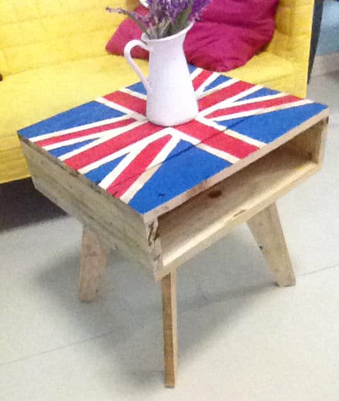 Tripod Flag-theme Mini Pallet Coffee Table Pallet Coffee Tables Tripod Flag-theme Mini Pallet Coffee Table Pallet Coffee Tables