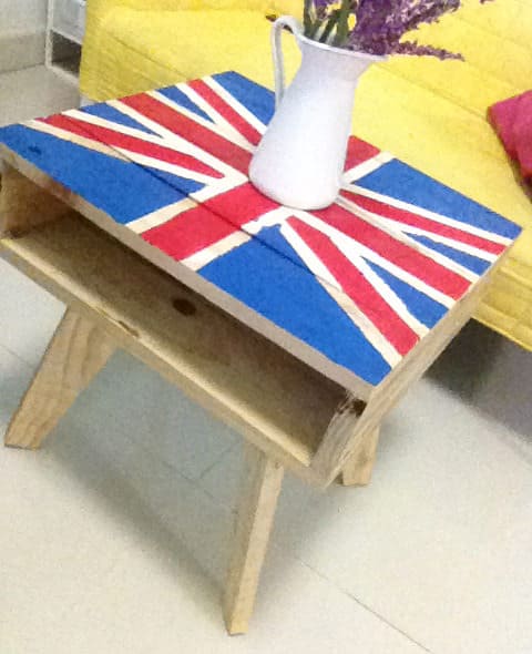 Tripod Flag-theme Mini Pallet Coffee Table Pallet Coffee Tables Tripod Flag-theme Mini Pallet Coffee Table Pallet Coffee Tables