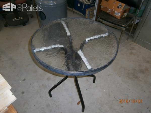 Upcycled, Octagonal Pallet Patio Table Pallet Desks & Pallet Tables Upcycled, Octagonal Pallet Patio Table Pallet Desks & Pallet Tables