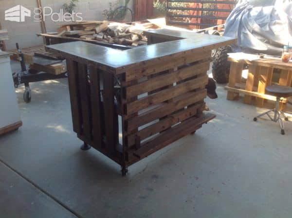 Custom Metal-topped Rustic Pallet Bar Pallet Bars Custom Metal-topped Rustic Pallet Bar Pallet Bars