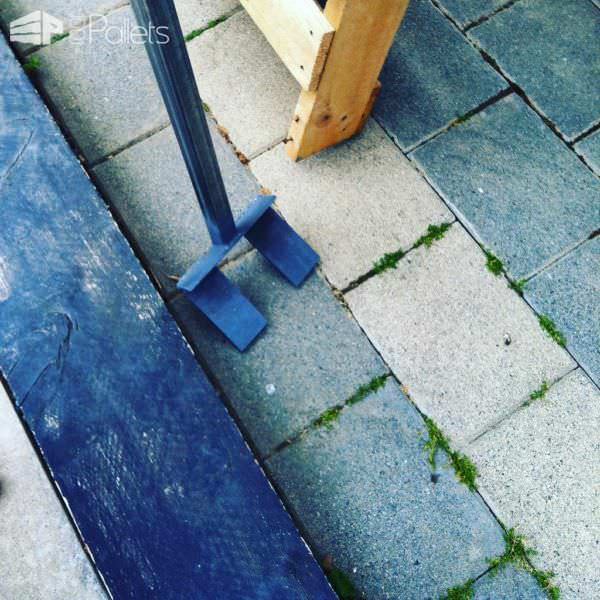 Diy Space-saving Vertical Pallet Herb Planter Pallet Planters & Compost Bins Diy Space-saving Vertical Pallet Herb Planter Pallet Planters & Compost Bins