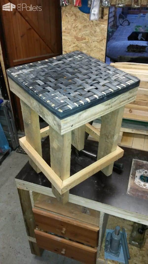 Innovative Inner Tube Pallet Lounge Set Pallet Desks & Pallet Tables Innovative Inner Tube Pallet Lounge Set Pallet Desks & Pallet Tables