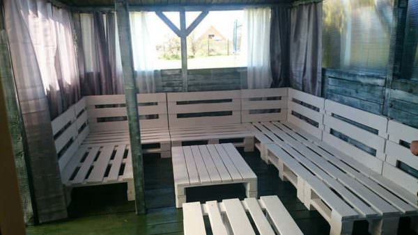 Large Pallet Sectional Sofa Set – Perfect For Parties Pallet Sofas & Couches Large Pallet Sectional Sofa Set – Perfect For Parties Pallet Sofas & Couches
