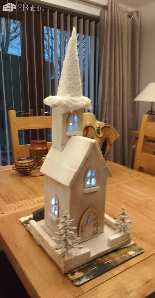 Mini Snowtopped Pallet Church For The Holidays Pallet Home Décor Ideas Pallet Projects Mini Snowtopped Pallet Church For The Holidays Pallet Home Décor Ideas Pallet Projects