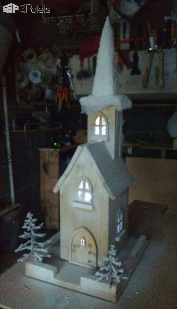 Mini Snowtopped Pallet Church For The Holidays Pallet Home Décor Ideas Pallet Projects Mini Snowtopped Pallet Church For The Holidays Pallet Home Décor Ideas Pallet Projects