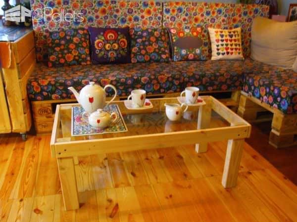 Petite Glass-topped Pallet Coffee Table Pallet Coffee Tables Petite Glass-topped Pallet Coffee Table Pallet Coffee Tables