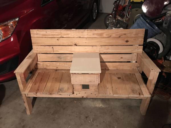 Rustic Two-seater Couple’s Pallet Bench Pallet Benches, Pallet Chairs & Stools Rustic Two-seater Couple’s Pallet Bench Pallet Benches, Pallet Chairs & Stools