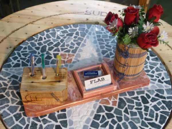 Upcycled Pallet Office Supplies Caddy Pallet Home Accessories Upcycled Pallet Office Supplies Caddy Pallet Home Accessories