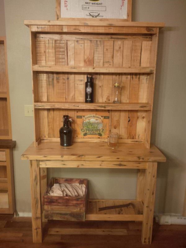 All Pine Two-piece Pallet Beer Hutch Pallet Cabinets & Wardrobes All Pine Two-piece Pallet Beer Hutch Pallet Cabinets & Wardrobes