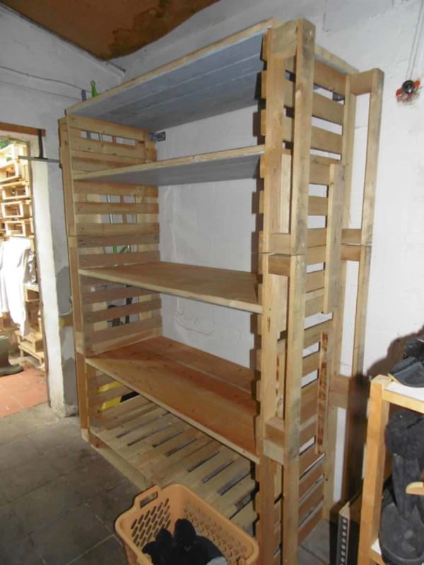 Big Pallet Organization Rack For Scrap Wood Pallet Bookcases & Bookshelves Pallet Shelves & Pallet Coat Hangers Big Pallet Organization Rack For Scrap Wood Pallet Bookcases & Bookshelves Pallet Shelves & Pallet Coat Hangers