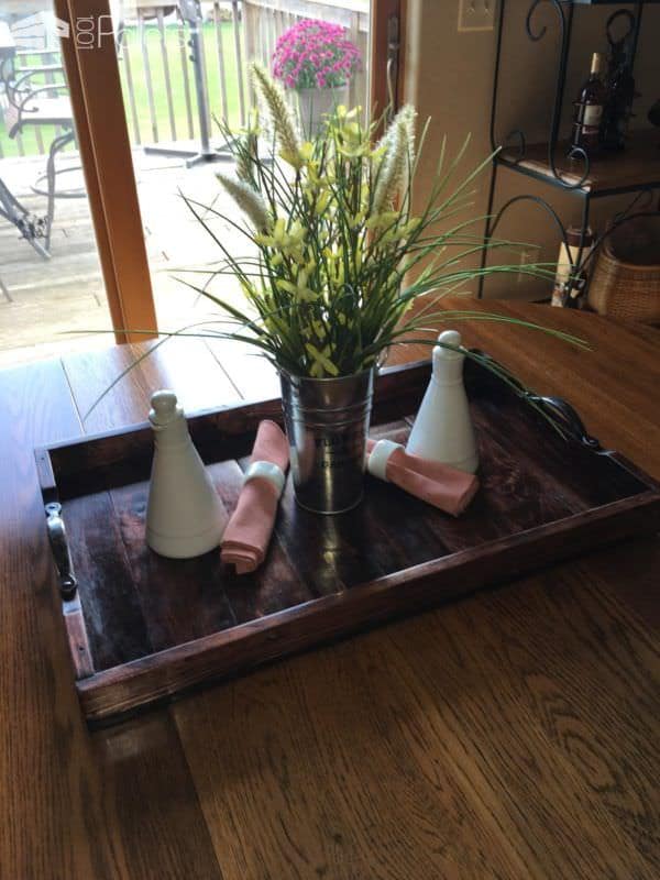 Elegant Pallet Wood Serving Tray That’s Almost Too Pretty To Use Pallet Home Accessories Elegant Pallet Wood Serving Tray That’s Almost Too Pretty To Use Pallet Home Accessories