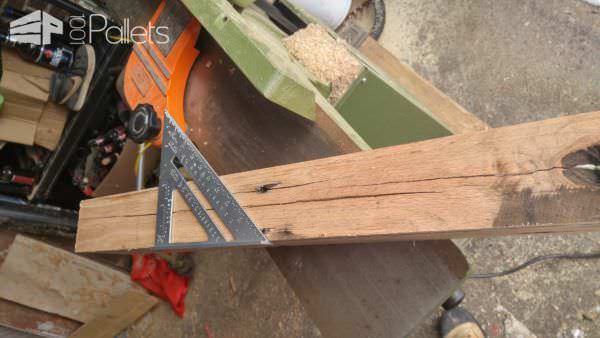 Make Larger Solid Wood Pieces Using Pallet Wood – Video Tutorial! Other Pallet Projects Pallet Tutorials Make Larger Solid Wood Pieces Using Pallet Wood – Video Tutorial! Other Pallet Projects Pallet Tutorials
