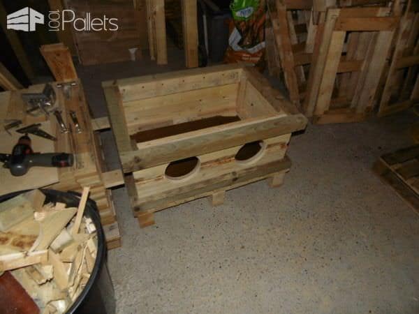 Outrageous Outdoor Deluxe Pallet Cat House Animal Pallet Houses & Pallet Supplies Outrageous Outdoor Deluxe Pallet Cat House Animal Pallet Houses & Pallet Supplies