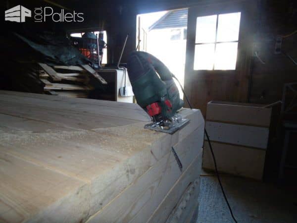 Pallet Desk/Bench Set Featuring Recycled Shed Beams Pallet Desks & Pallet Tables Pallet Desk/Bench Set Featuring Recycled Shed Beams Pallet Desks & Pallet Tables