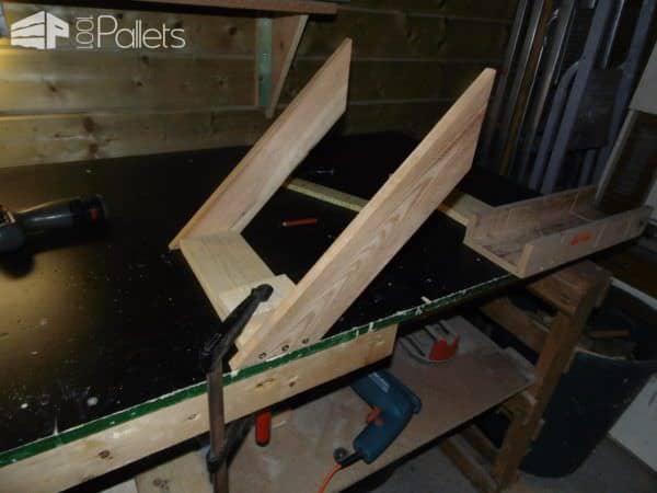 Pallet Desk/Bench Set Featuring Recycled Shed Beams Pallet Desks & Pallet Tables Pallet Desk/Bench Set Featuring Recycled Shed Beams Pallet Desks & Pallet Tables