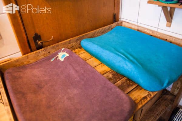 Pallet Wood Double Changing Table/Double Table à Langer En Palettes Pallet Desks & Pallet Tables Pallet Wood Double Changing Table/Double Table à Langer En Palettes Pallet Desks & Pallet Tables