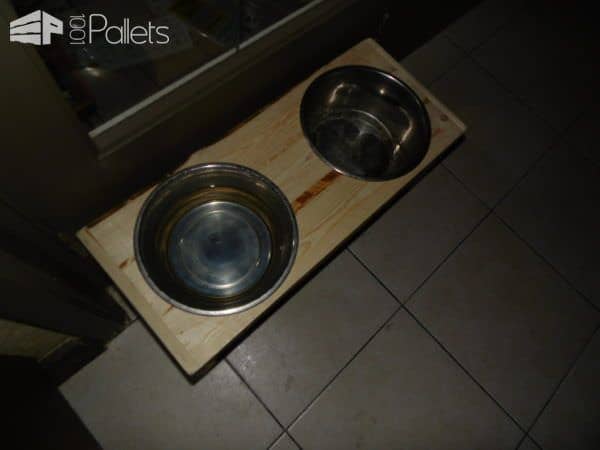 Raised Dual-dish Pallet Dog Trays For Doggy Dining Animal Pallet Houses & Pallet Supplies Raised Dual-dish Pallet Dog Trays For Doggy Dining Animal Pallet Houses & Pallet Supplies