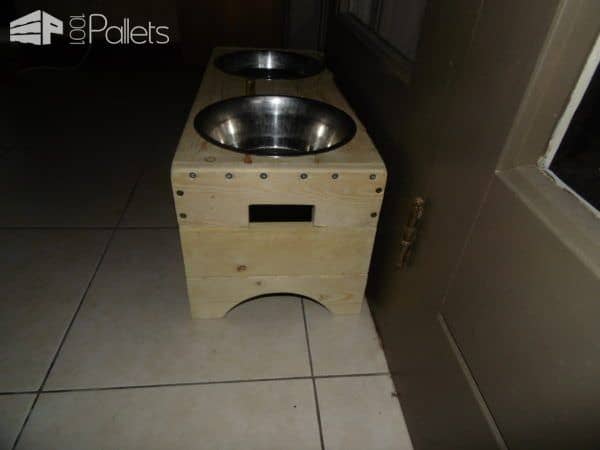 Raised Dual-dish Pallet Dog Trays For Doggy Dining Animal Pallet Houses & Pallet Supplies Raised Dual-dish Pallet Dog Trays For Doggy Dining Animal Pallet Houses & Pallet Supplies