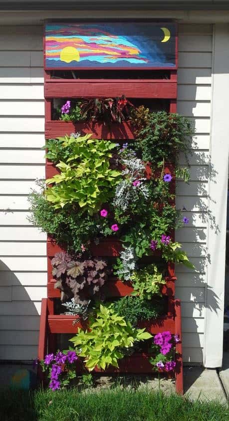 Make A Vertical Pallet Planter Under 30 Dollars Pallet Planters & Compost Bins Make A Vertical Pallet Planter Under 30 Dollars Pallet Planters & Compost Bins