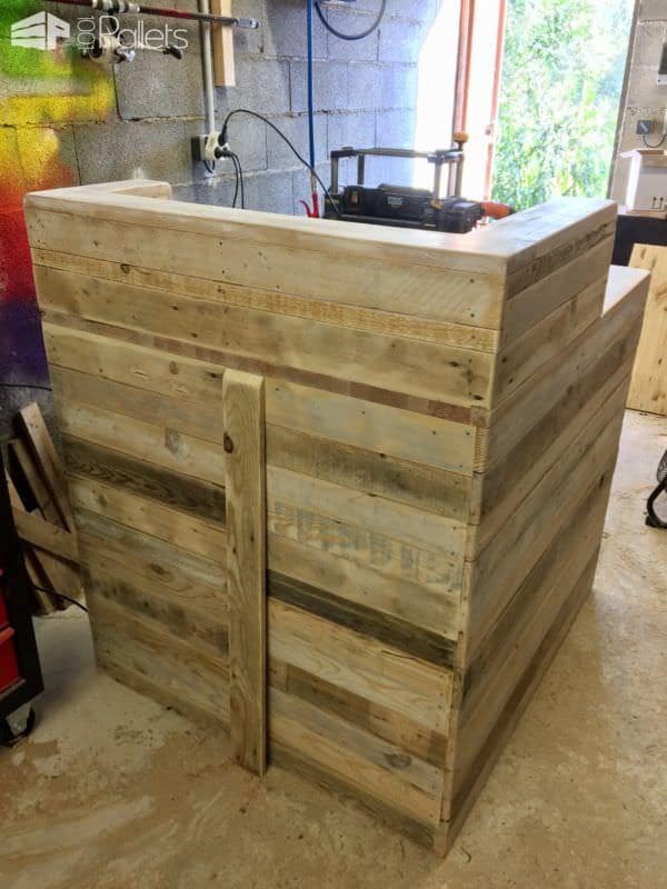 Pallet Sales Counter / Comptoir De Vente Palette Pallet Store, Bar & Restaurant Decorations Pallet Sales Counter / Comptoir De Vente Palette Pallet Store, Bar & Restaurant Decorations