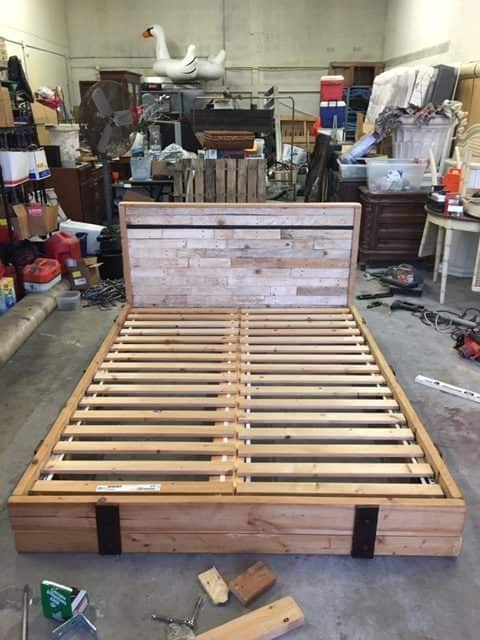 Pallets & Misc Warehouse Parts Can Make a Good Bed Pallet Beds, Pallet Headboards & Frames Pallets & Misc Warehouse Parts Can Make a Good Bed Pallet Beds, Pallet Headboards & Frames