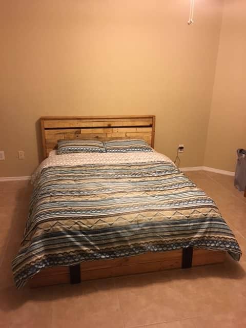 Pallets & Misc Warehouse Parts Can Make a Good Bed Pallet Beds, Pallet Headboards & Frames Pallets & Misc Warehouse Parts Can Make a Good Bed Pallet Beds, Pallet Headboards & Frames