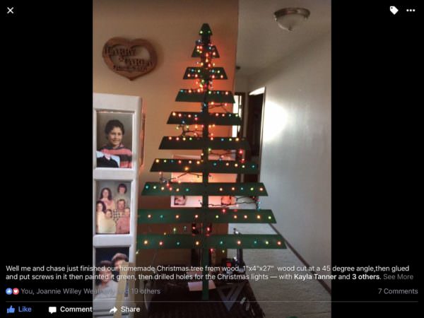 Pre-lit Pallet Christmas Tree We Painted Green! Pallet Home Accessories Pre-lit Pallet Christmas Tree We Painted Green! Pallet Home Accessories