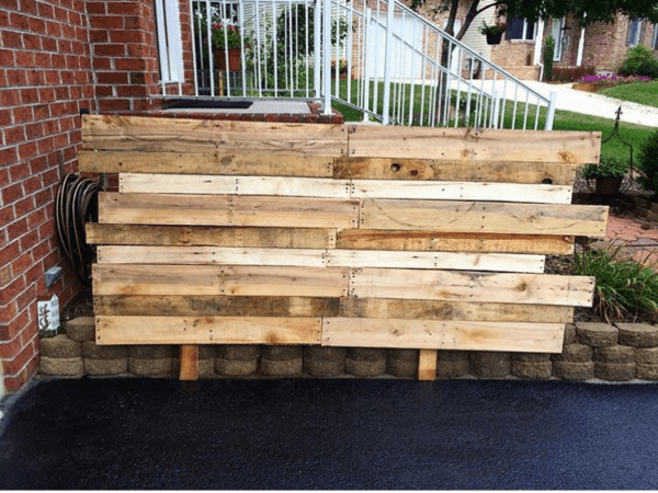 Pretty Plywood-backed Queen-sized Pallet Headboard Pallet Beds, Pallet Headboards & Frames Pretty Plywood-backed Queen-sized Pallet Headboard Pallet Beds, Pallet Headboards & Frames
