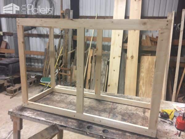Sliding Barn Door Style Pallet Tv Stand Saves Money! Pallet TV Stands & Racks Sliding Barn Door Style Pallet Tv Stand Saves Money! Pallet TV Stands & Racks