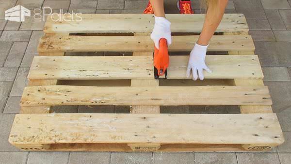 Vintage Style Pallet Coffee Table With Diy Video Pallet Coffee Tables Pallet Tutorials Vintage Style Pallet Coffee Table With Diy Video Pallet Coffee Tables Pallet Tutorials