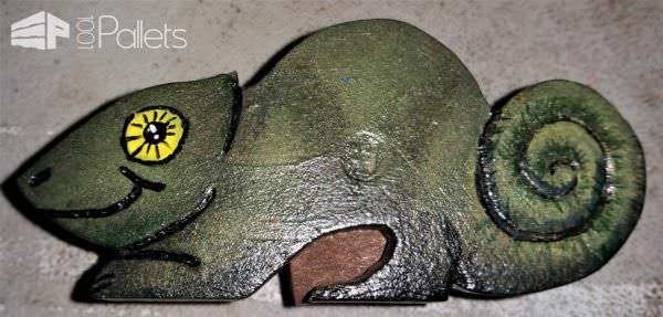 Wooden Pallet Animal Toys Made From Pallet Scraps Fun Pallet Crafts for Kids Wooden Pallet Animal Toys Made From Pallet Scraps Fun Pallet Crafts for Kids
