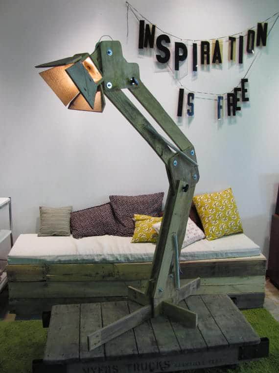 10 Pallet Light Ideas You Will Love Pallet Lamps & Lights 10 Pallet Light Ideas You Will Love Pallet Lamps & Lights