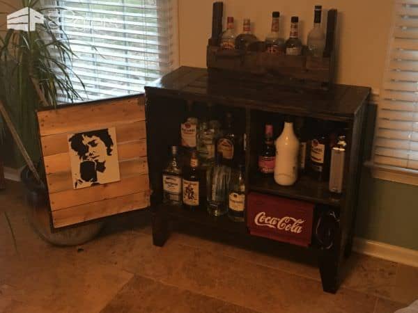 Compact Pallet Side Bar Holds Many Adult Beverages Pallet Bars Compact Pallet Side Bar Holds Many Adult Beverages Pallet Bars