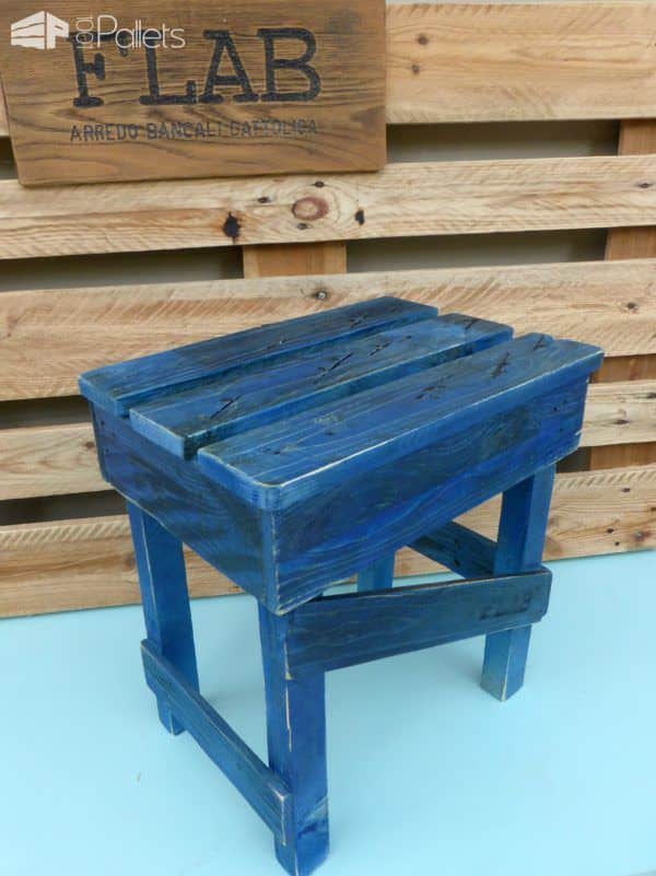 How To Build An Easy Pallet Stool / Come Costruire Uno Sgabello Con I Pallet Pallet Benches, Pallet Chairs & Stools How To Build An Easy Pallet Stool / Come Costruire Uno Sgabello Con I Pallet Pallet Benches, Pallet Chairs & Stools
