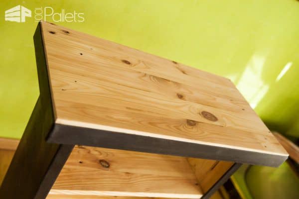 Metal-framed Mobile Pallet Tv Stand Pallet Shelves & Pallet Coat Hangers Pallet TV Stands & Racks Metal-framed Mobile Pallet Tv Stand Pallet Shelves & Pallet Coat Hangers Pallet TV Stands & Racks