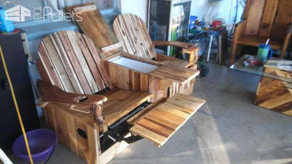 Party Like Pros: 2-person Pallet Recliner Has Built-in Ice Chest Pallet Benches, Pallet Chairs & Stools Party Like Pros: 2-person Pallet Recliner Has Built-in Ice Chest Pallet Benches, Pallet Chairs & Stools
