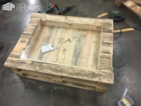 Beachy-keen Pallet Coffee Display Table Pallet Coffee Tables Beachy-keen Pallet Coffee Display Table Pallet Coffee Tables