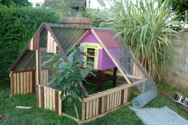Our Best Pallet Chicken Coops, Hutches & Cages Animal Pallet Houses & Pallet Supplies Our Best Pallet Chicken Coops, Hutches & Cages Animal Pallet Houses & Pallet Supplies