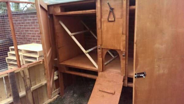 Our Best Pallet Chicken Coops, Hutches & Cages Animal Pallet Houses & Pallet Supplies Our Best Pallet Chicken Coops, Hutches & Cages Animal Pallet Houses & Pallet Supplies