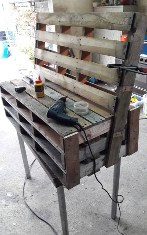 Pallet Box Bench Can Be Used Almost Anywhere! Pallet Benches, Pallet Chairs & Stools Pallet Box Bench Can Be Used Almost Anywhere! Pallet Benches, Pallet Chairs & Stools