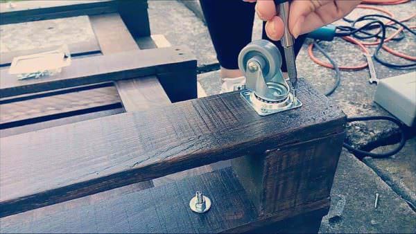 Pallet Coffee Table English Tutorials Furniture Pallet Coffee Table English Tutorials Furniture