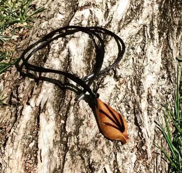 Pallet Wood Diffuser Necklace Pallet Projects Pallet Wood Diffuser Necklace Pallet Projects