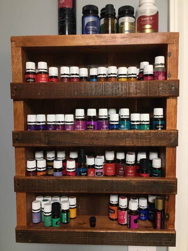 Small Pallet Shelf Displays Essential Oils Pallet Shelves & Pallet Coat Hangers Small Pallet Shelf Displays Essential Oils Pallet Shelves & Pallet Coat Hangers