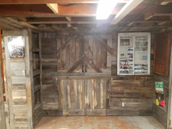 Ultimate Pallet Man Cave Features Epoxy Penny Bar Pallet Bars Pallet Walls & Pallet Doors Ultimate Pallet Man Cave Features Epoxy Penny Bar Pallet Bars Pallet Walls & Pallet Doors