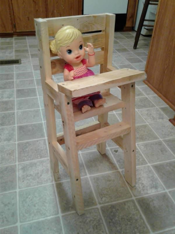 Baby Doll Pallet Highchair Fun Pallet Crafts for Kids Pallet Benches, Pallet Chairs & Stools Baby Doll Pallet Highchair Fun Pallet Crafts for Kids Pallet Benches, Pallet Chairs & Stools