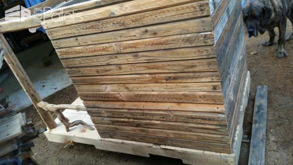 Custom Large Pallet Dog House Can Convert Into Kids Playhouse Other Pallet Projects Custom Large Pallet Dog House Can Convert Into Kids Playhouse Other Pallet Projects