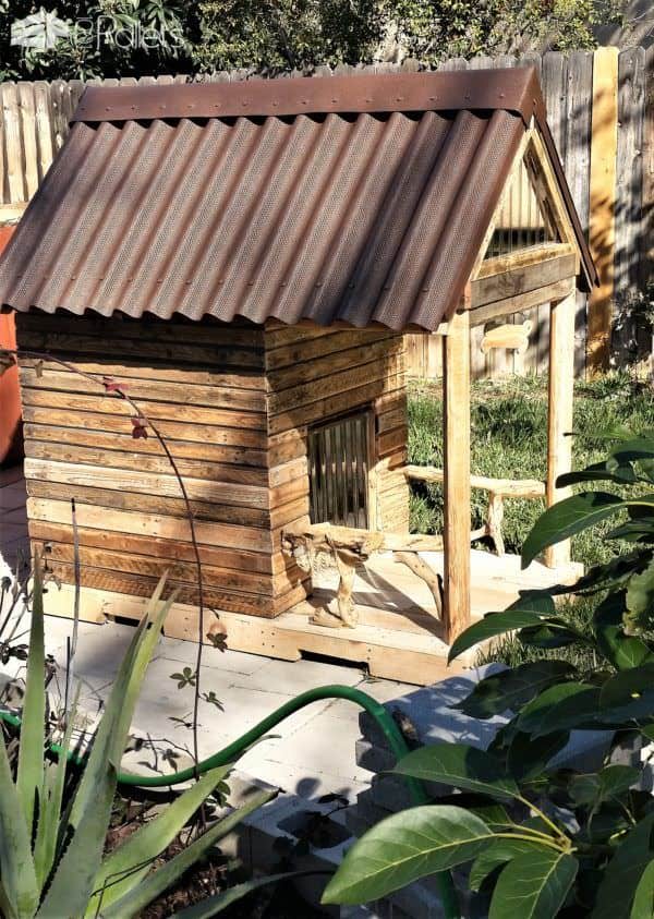 Custom Large Pallet Dog House Can Convert Into Kids Playhouse Other Pallet Projects Custom Large Pallet Dog House Can Convert Into Kids Playhouse Other Pallet Projects