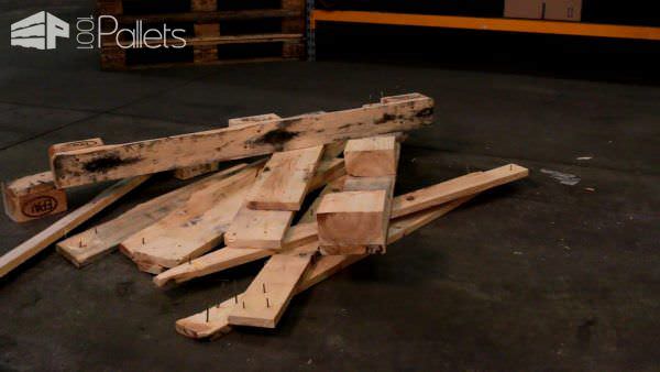 Fun Pallet Toilet Paper Tree DIY Pallet Video Tutorials Fun Pallet Crafts for Kids Pallet Home Accessories Fun Pallet Toilet Paper Tree DIY Pallet Video Tutorials Fun Pallet Crafts for Kids Pallet Home Accessories