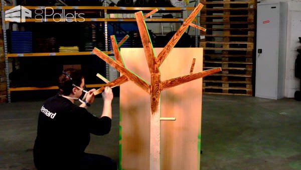 Fun Pallet Toilet Paper Tree DIY Pallet Video Tutorials Fun Pallet Crafts for Kids Pallet Home Accessories Fun Pallet Toilet Paper Tree DIY Pallet Video Tutorials Fun Pallet Crafts for Kids Pallet Home Accessories