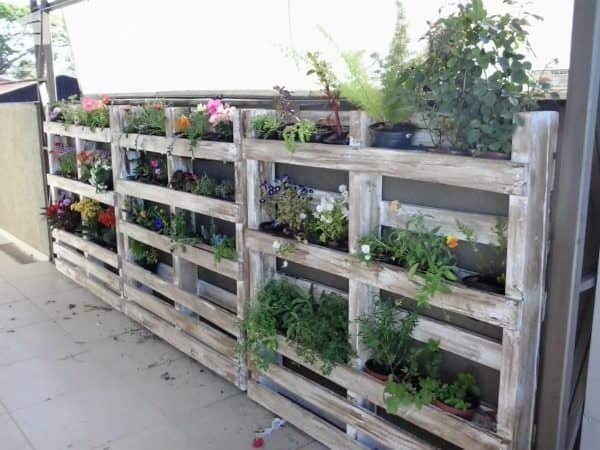 Over 40 Pallet Gardening Ideas for Spring Pallets in the Garden Over 40 Pallet Gardening Ideas for Spring Pallets in the Garden